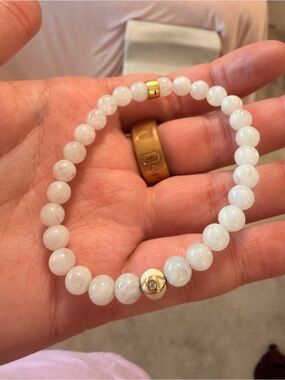 Karma & Luck evil eye white bead bracelet